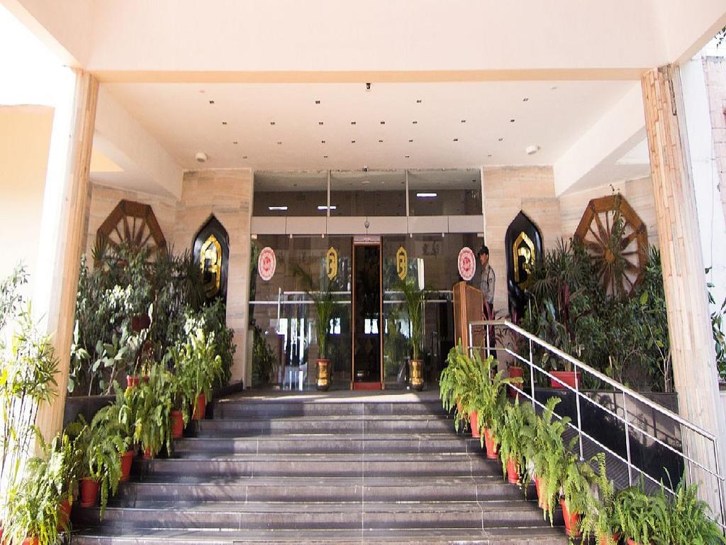 Hotel Lake View Ashok Bhopal Bagian luar foto